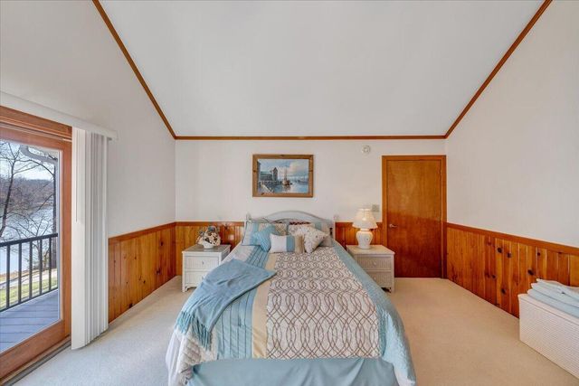 312 Spring DR, Huddleston, VA 24104