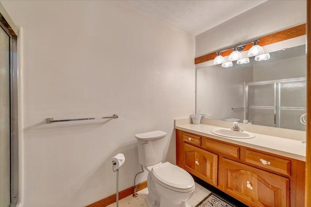 312 Spring DR, Huddleston, VA 24104