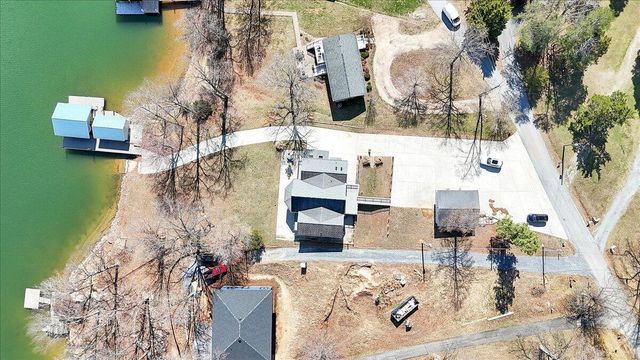 312 Spring DR, Huddleston, VA 24104