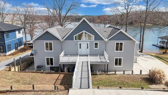 312 Spring DR, Huddleston, VA 24104