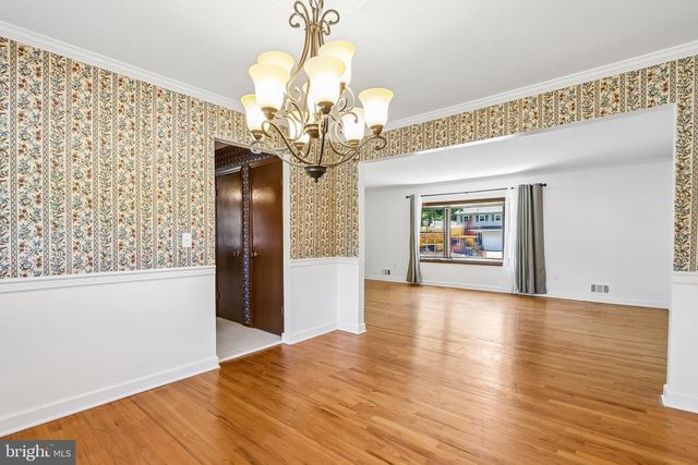 10 SANDTOWN TER, Hamilton, NJ 08690