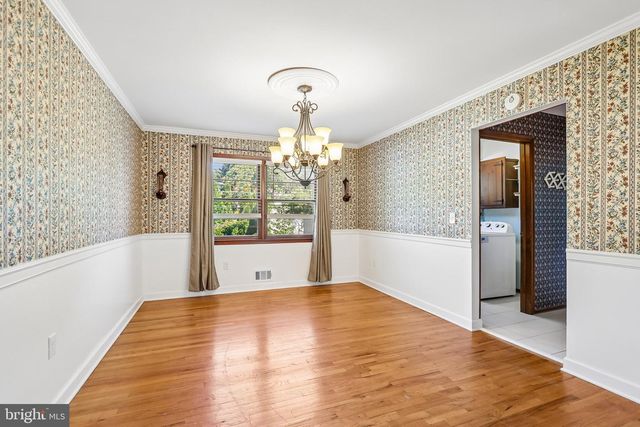 10 SANDTOWN TER, Hamilton, NJ 08690