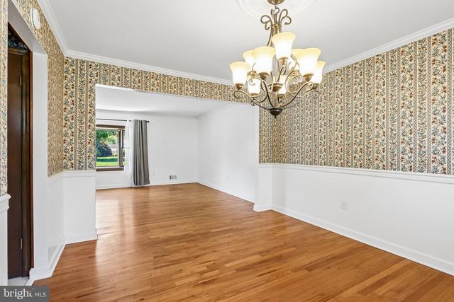 10 SANDTOWN TER, Hamilton, NJ 08690