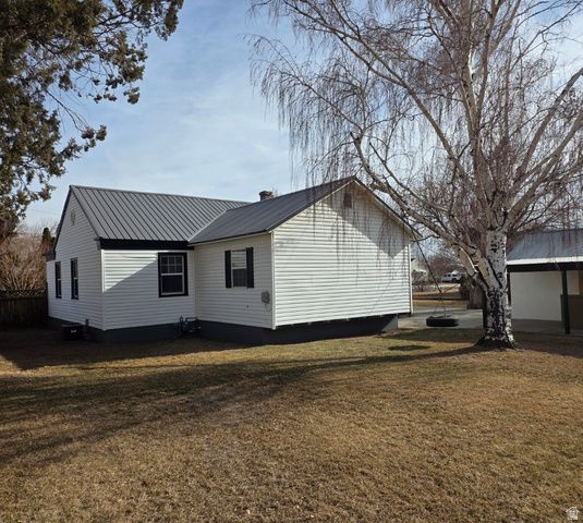 393 N 500 E, Roosevelt, UT 84066