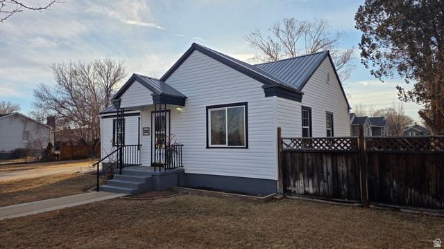 393 N 500 E, Roosevelt, UT 84066