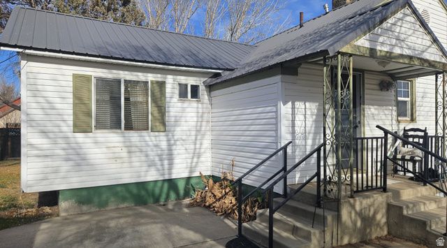 393 N 500 E, Roosevelt, UT 84066