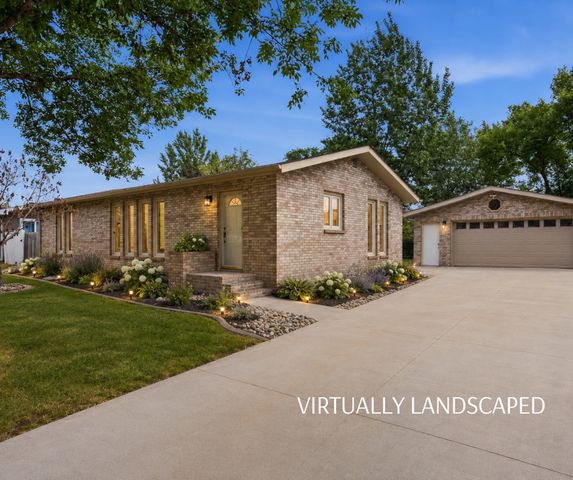 607 9th Street W, West Fargo, ND 58078