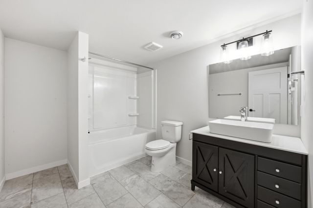 607 9th Street W, West Fargo, ND 58078