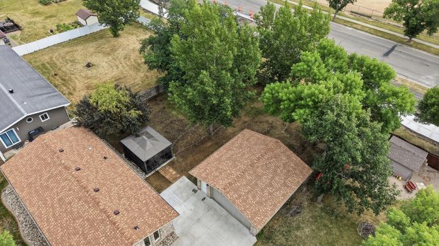 607 9th Street W, West Fargo, ND 58078