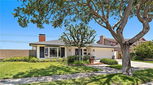 8741 La Roca Avenue, Fountain Valley, CA 92708