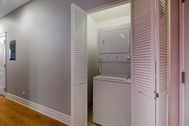 1951 N Monticello Avenue 2, Chicago, IL 60647