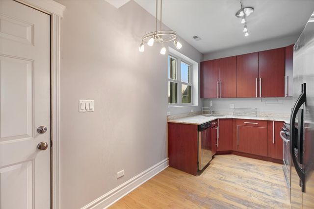 1951 N Monticello Avenue 2, Chicago, IL 60647