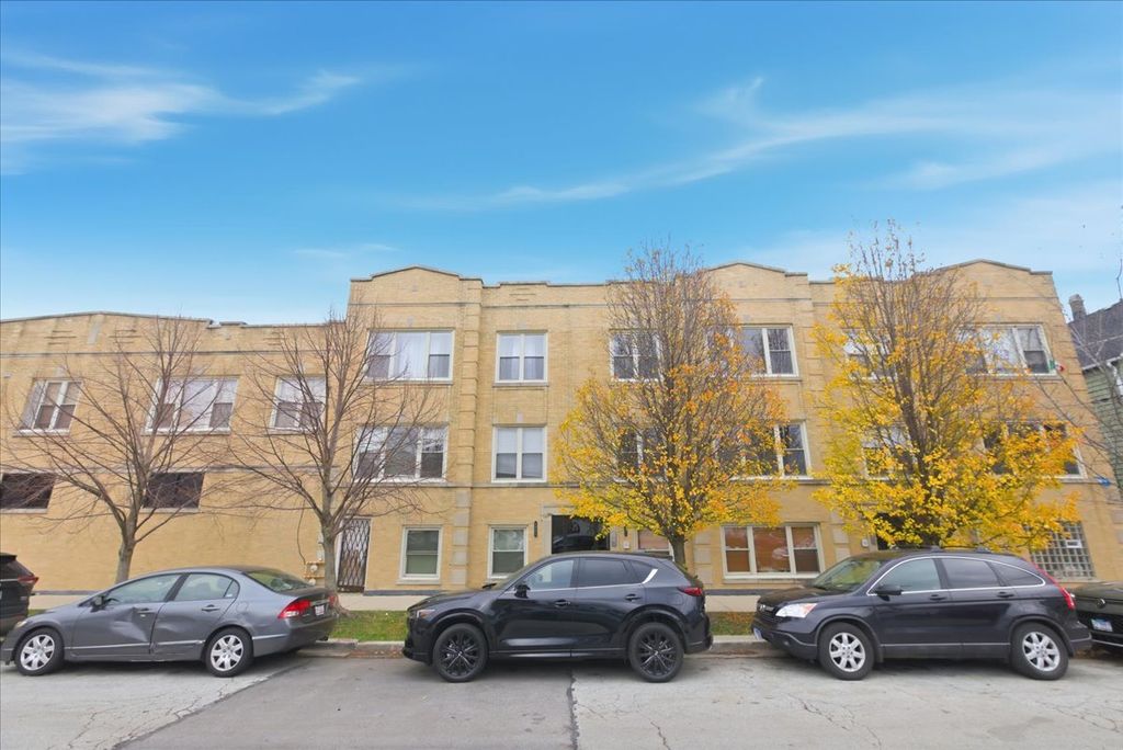 1951 N Monticello Avenue 2, Chicago, IL 60647