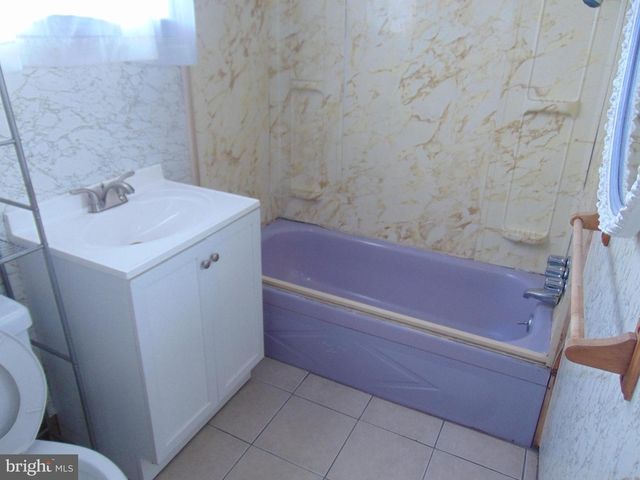 436-438 SPRUCE, Camden, NJ 08103