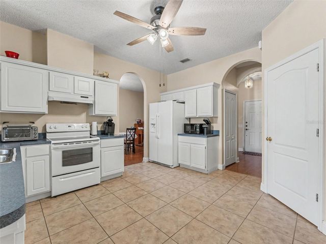 22536 LAURELDALE DRIVE, Lutz, FL 33549