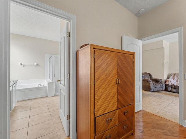 22536 LAURELDALE DRIVE, Lutz, FL 33549