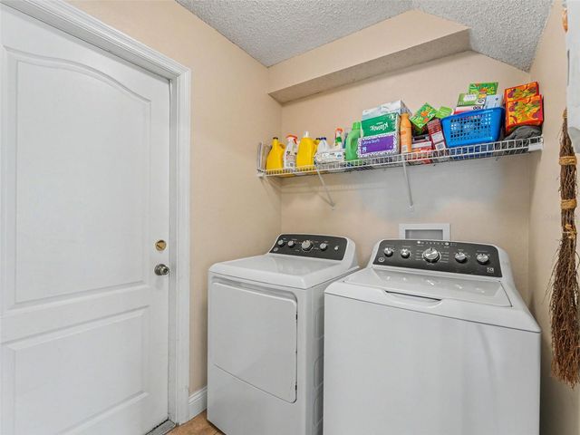 22536 LAURELDALE DRIVE, Lutz, FL 33549