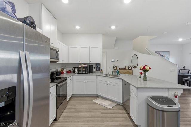 4760 Equinox Sky Avenue 2, North Las Vegas, NV 89084