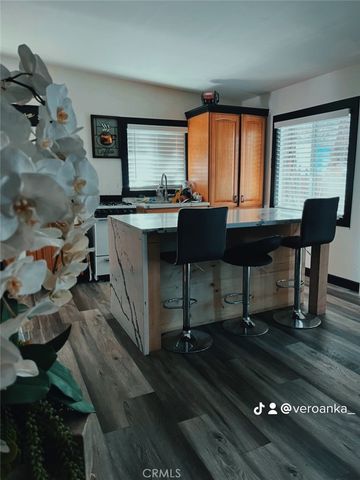402 Holmes, Sugarloaf, CA 92386