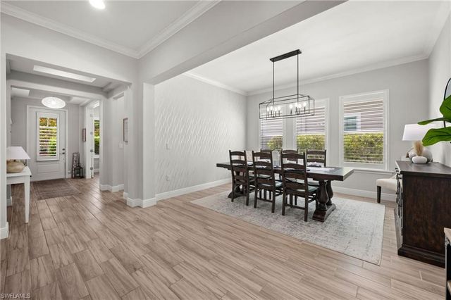 3769 Helmsman DR, Naples, FL 34120