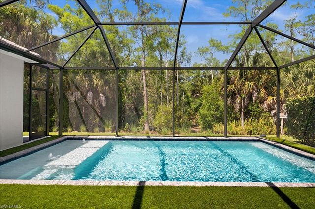 3769 Helmsman DR, Naples, FL 34120