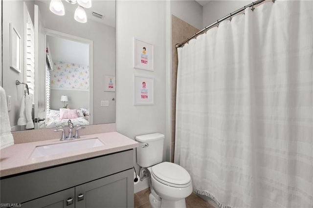 3769 Helmsman DR, Naples, FL 34120