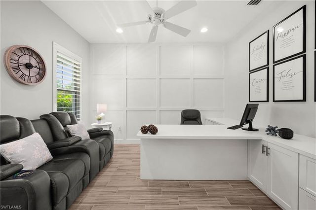 3769 Helmsman DR, Naples, FL 34120