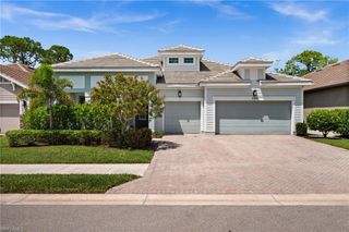 3769 Helmsman DR, Naples, FL 34120