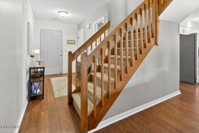24 Harvard Road, Colonie, NY 12189