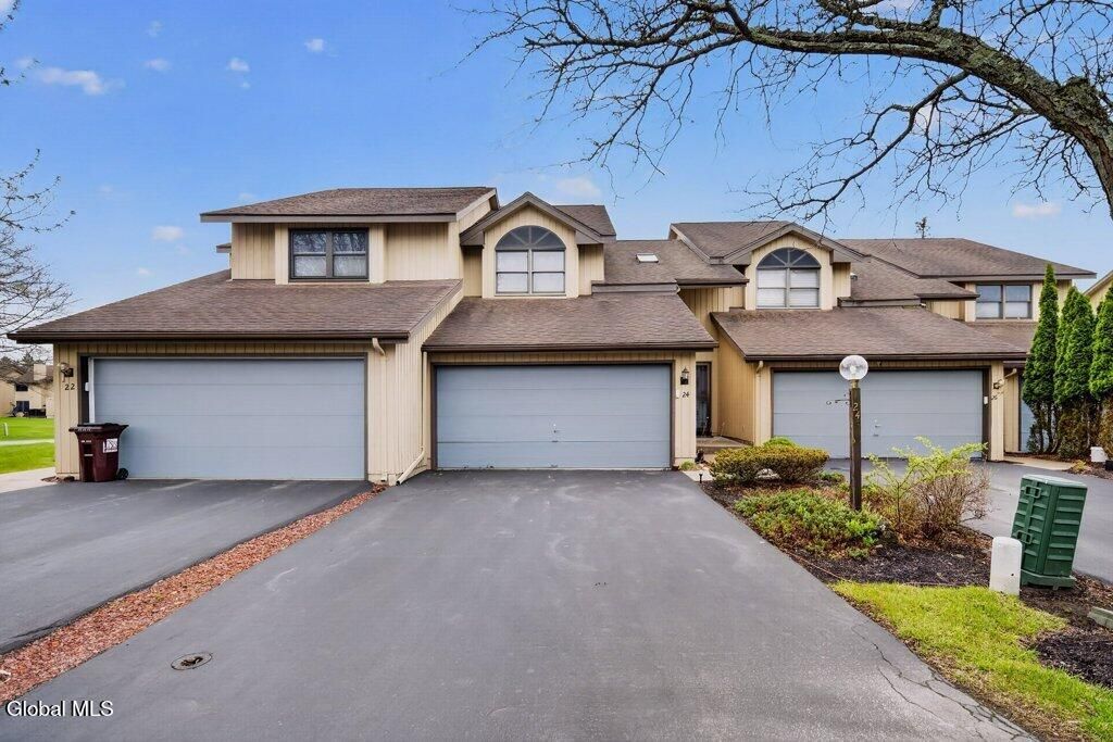 24 Harvard Road, Colonie, NY 12189