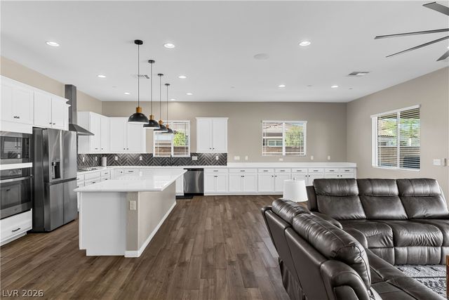 718 Moonstone Beach Place, Henderson, NV 89011