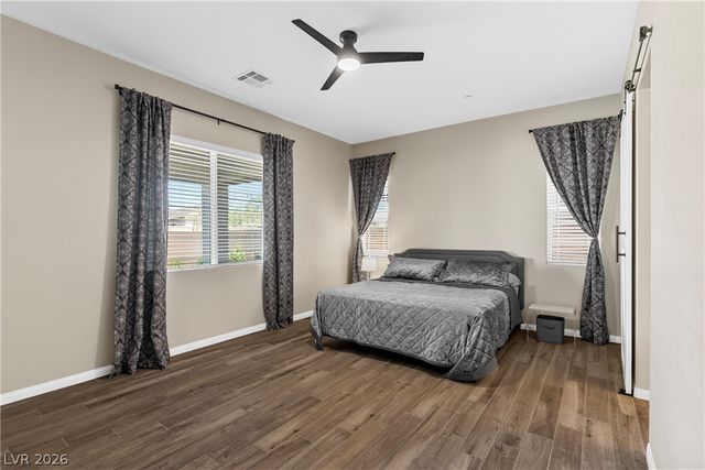 718 Moonstone Beach Place, Henderson, NV 89011