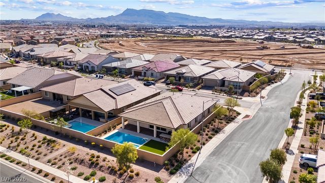 718 Moonstone Beach Place, Henderson, NV 89011