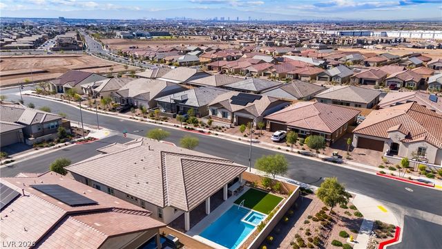 718 Moonstone Beach Place, Henderson, NV 89011