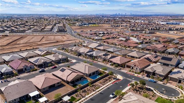 718 Moonstone Beach Place, Henderson, NV 89011