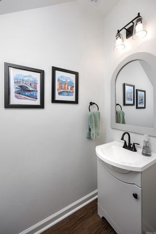 26 Foxcroft Village Drive, Little Rock, AR 72227