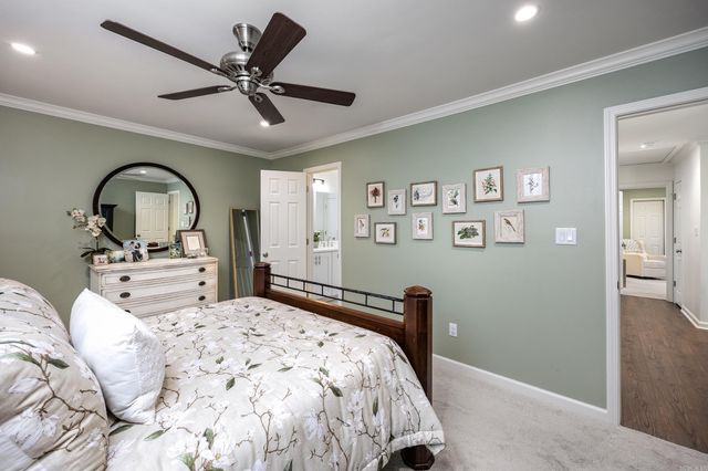 26 Foxcroft Village Drive, Little Rock, AR 72227