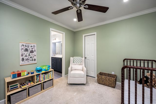 26 Foxcroft Village Drive, Little Rock, AR 72227