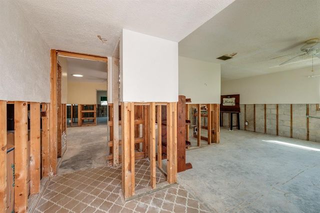 5611 VENETIAN BOULEVARD NE, St Petersburg, FL 33703