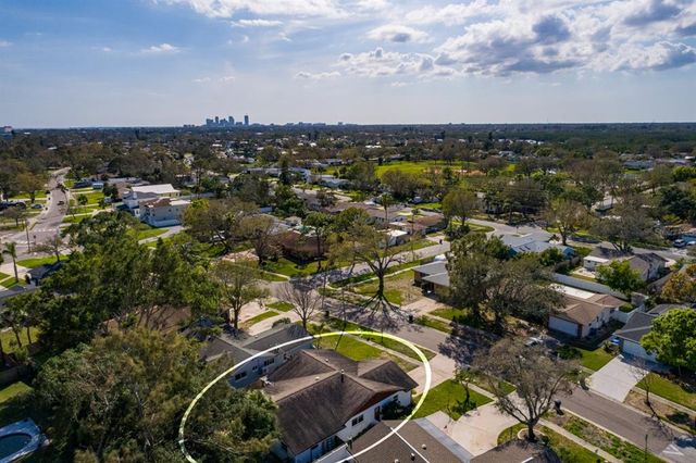5611 VENETIAN BOULEVARD NE, St Petersburg, FL 33703