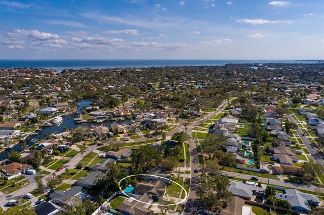 5611 VENETIAN BOULEVARD NE, St Petersburg, FL 33703