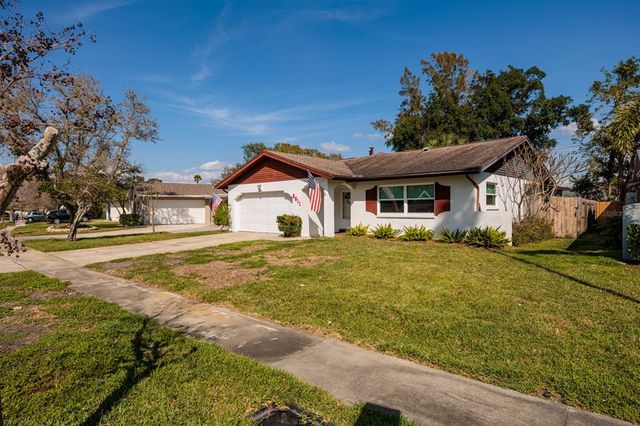 5611 VENETIAN BOULEVARD NE, St Petersburg, FL 33703