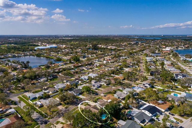 5611 VENETIAN BOULEVARD NE, St Petersburg, FL 33703
