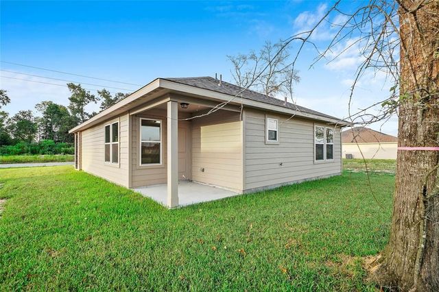 1111 Road 5102, Cleveland, TX 77327