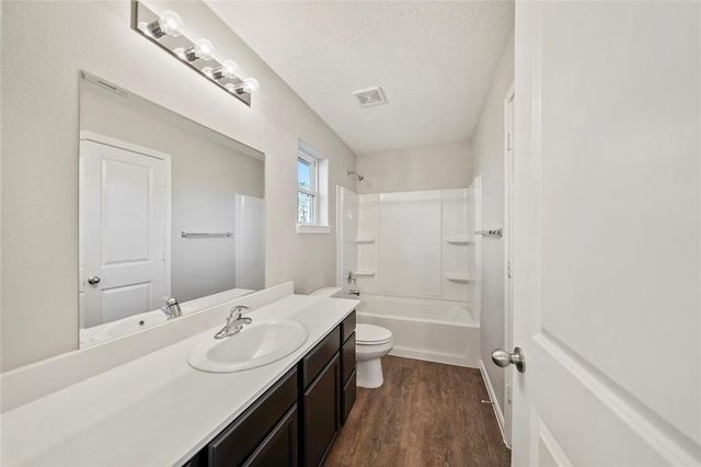 1111 Road 5102, Cleveland, TX 77327
