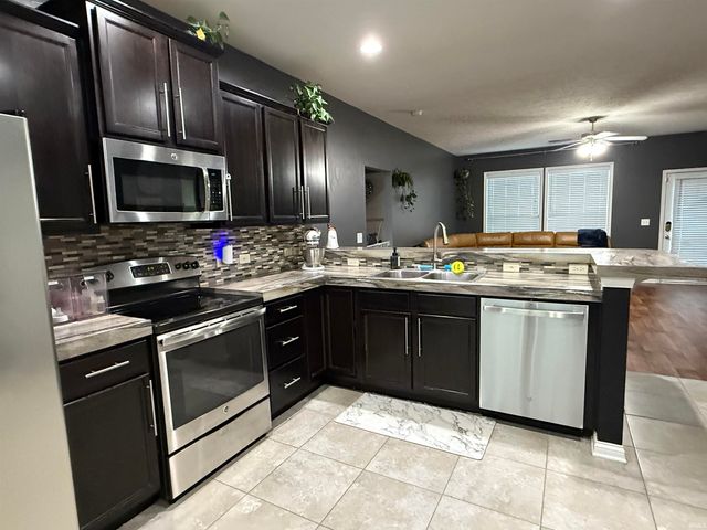 11445 Caracaras Court, Evansville, IN 47725
