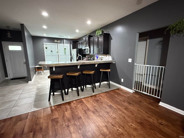 11445 Caracaras Court, Evansville, IN 47725