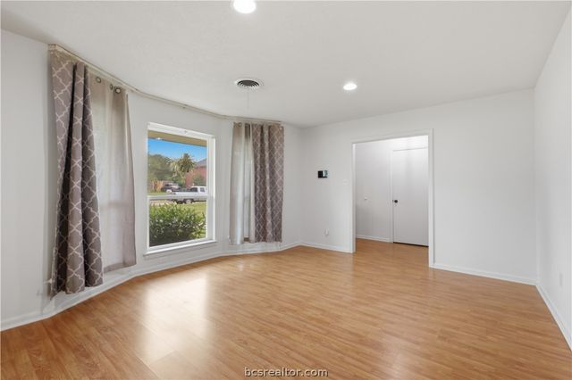 1602 Dominik Drive, College Station, TX 77840