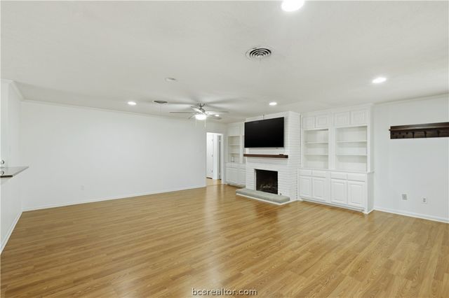 1602 Dominik Drive, College Station, TX 77840