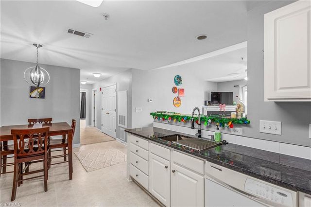 4702 Brighton Park Drive 3D, Winston-salem, NC 27103